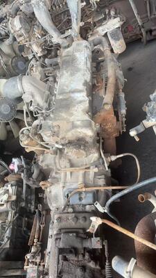 Japon kamyon parçaları HINO 500 RANGER kamyonu için kullanılan motor montajı J08C J08CT Hino ikinci el motor