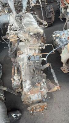 Japon kamyon parçaları HINO 500 RANGER kamyonu için kullanılan motor montajı J08C J08CT Hino ikinci el motor