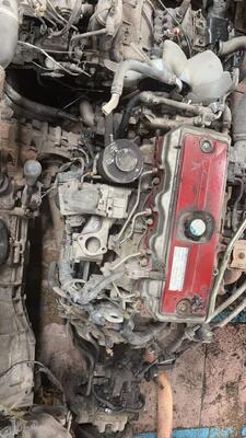 Japon kamyon parçaları kullanılmış motor montajı HINO300 kamyonu için iyi durumda N04C Hino ikinci el motor