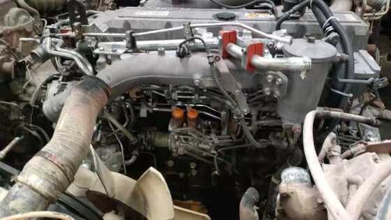 Japon kamyon parçaları kullanılmış motor ile şanzıman iyi durumda ISUZU GIGA 6WG1 için satışta Isuzu kullanılmış parçalar