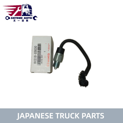 Japon kamyon parçaları Geri Vites Lambası Geri Vites Anahtarı 84210-E0030 84210-E0170 HINO 700 PROFIA E13C Kamyon Hino Motor Parçaları için